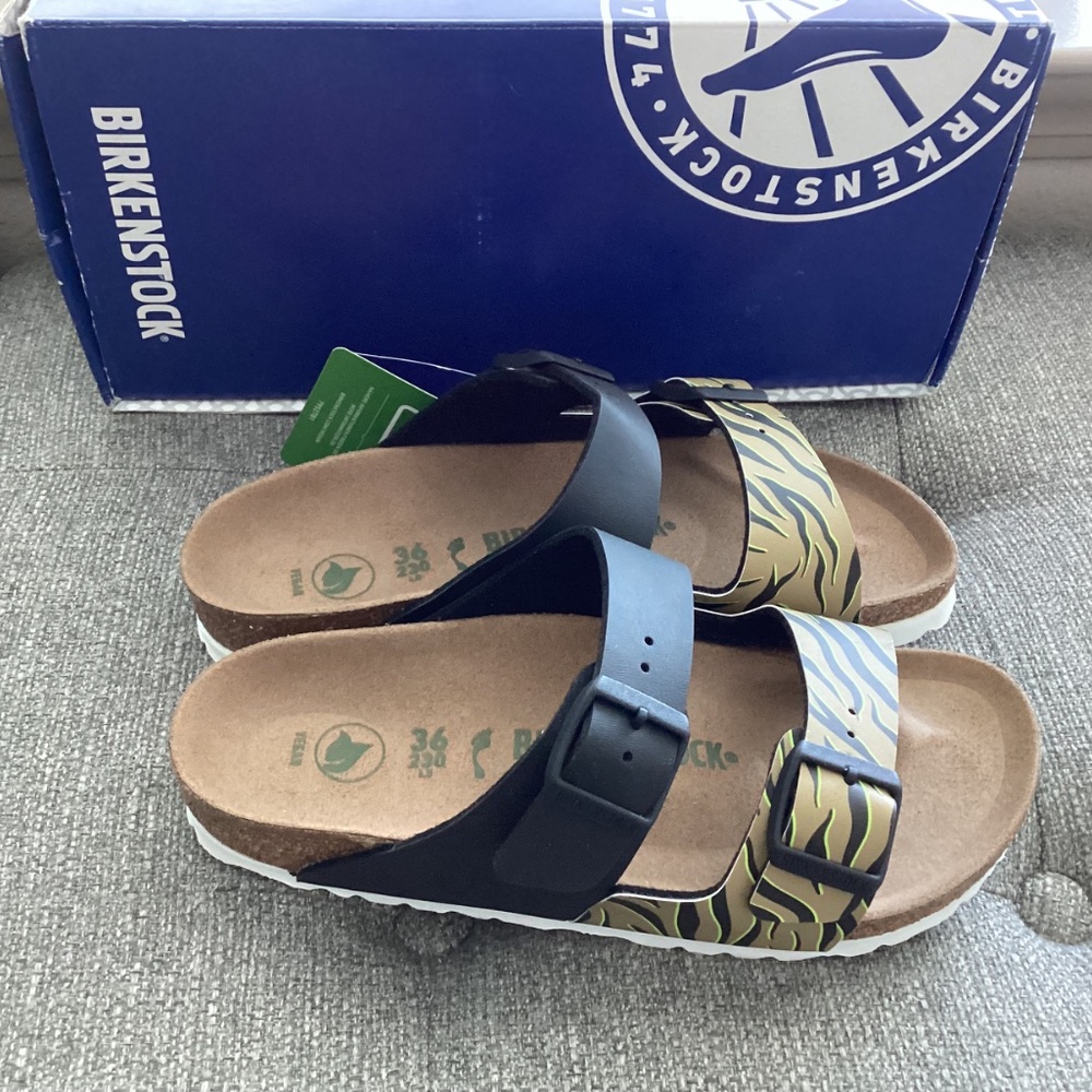 BIRKENSTOCK Women's Arizona Split Birko-Flor Sandals, size US5/ EU36 - Picture 3 of 13